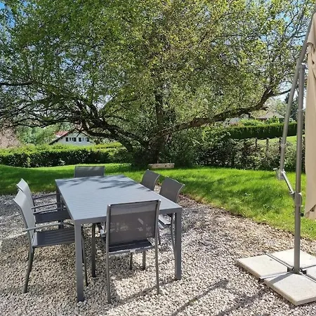 Logement Dans Maison + Exterieur Orchamps-Vennes Exterior foto